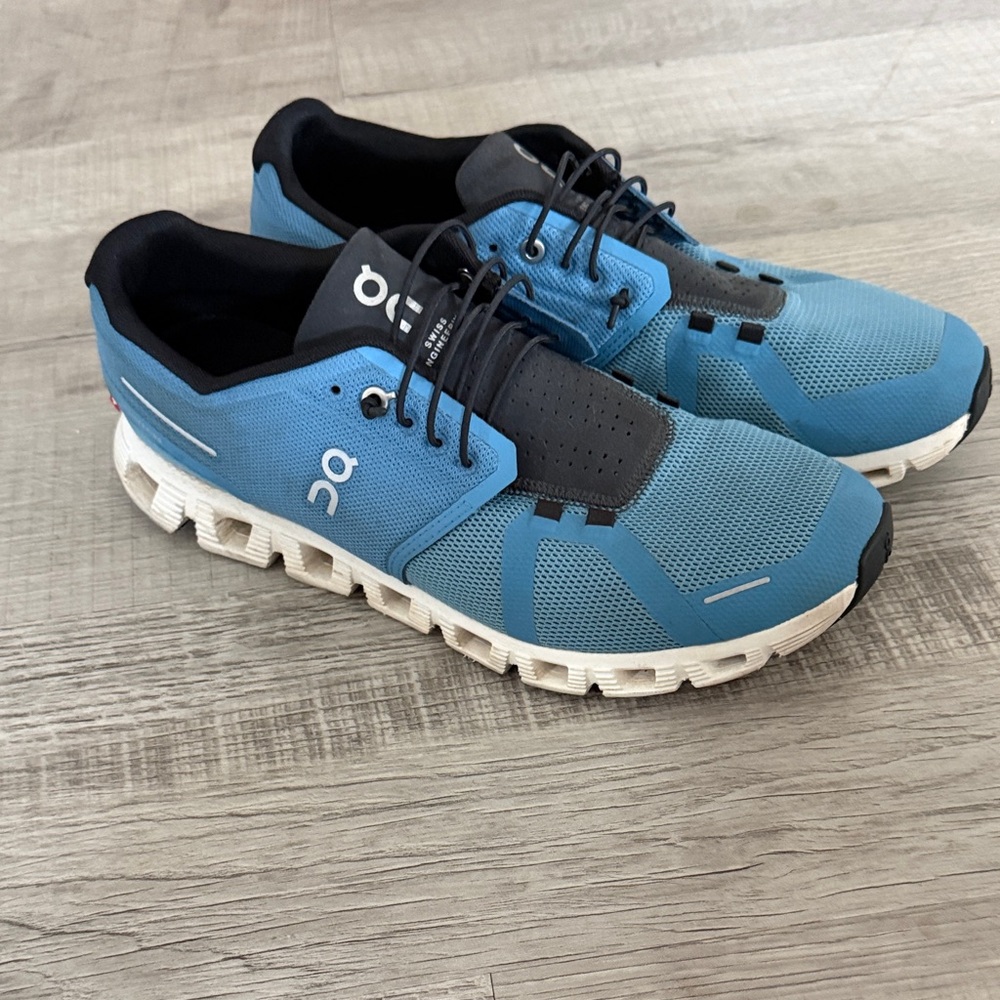 On Running Men's Teal and Black Athletic Shoes